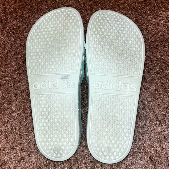 🍂EUC Adidas Adilette Slides Women’s Size 8 DISCONTINUED COLOR - Picture 3 of 3